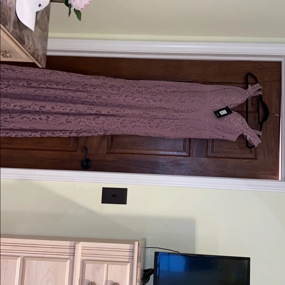 Long Dress - Picture 3 of 6